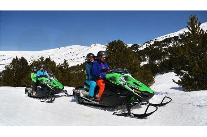 moto-neige-andorre-granvalira