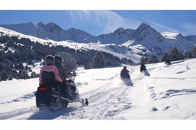 moto-neige-andorre-granvalira